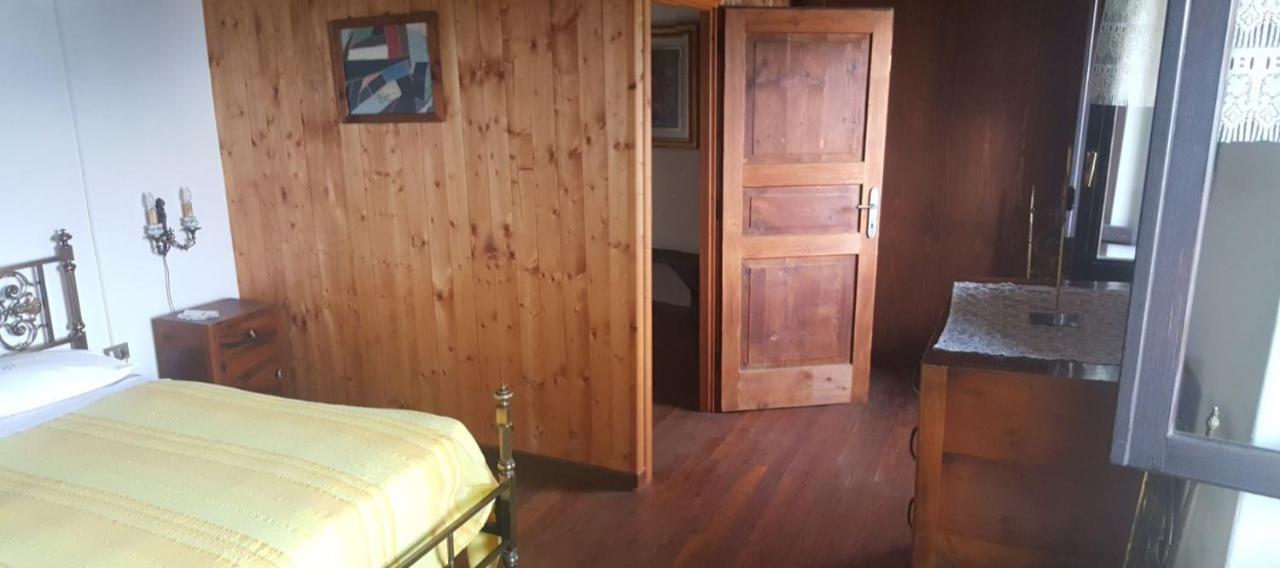 Rustico Vita Rezzonico Buitenkant foto